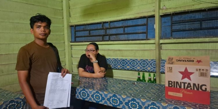 Sat Resnarkoba Polres Kuantan Singingi Gelar Razia Di Wilayah Kecamatan Singingi Amankan Puluhan Botol Miras